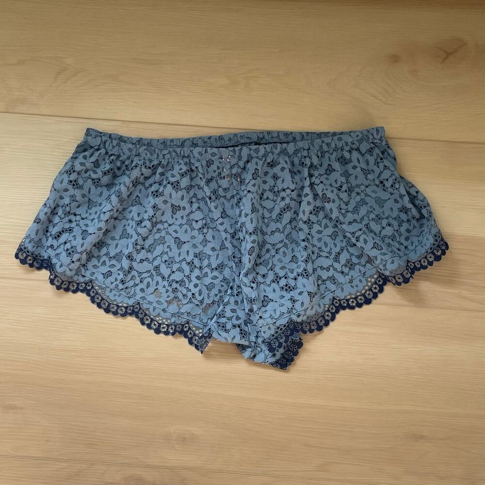 Victoria’s Secret Lace Shorts Sz L Lingerie- Sleep Shorts